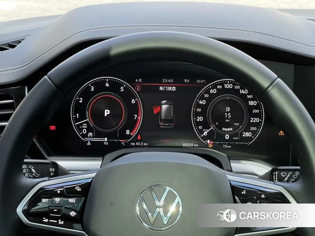 Volkswagen Touareg id 4259629 из Китая 16