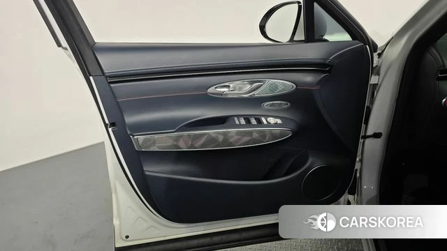 Genesis GV70 id 4585968 из Кореи 16