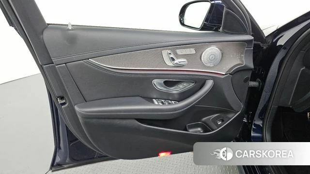 Mercedes-Benz E-Class W213 id 4759828 из Кореи 16