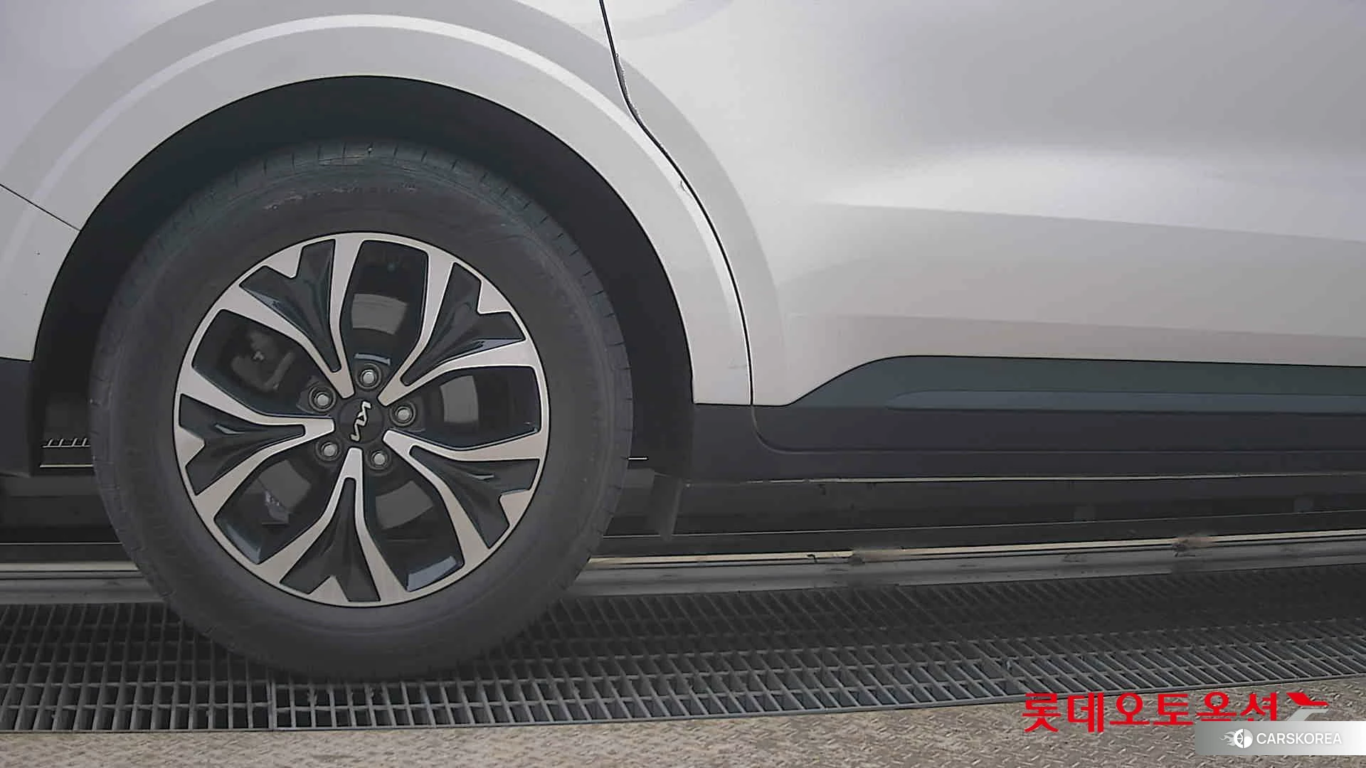 Kia Carnival id 3869412 из Кореи 16