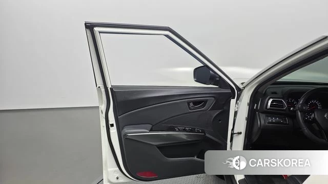 Ssangyong The New Tivoli id 4442339 из Кореи 16