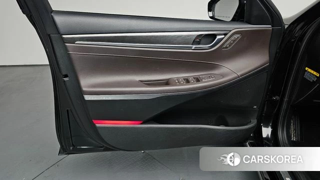 Hyundai Grandeur IG Hybrid id 4351102 из Кореи 16