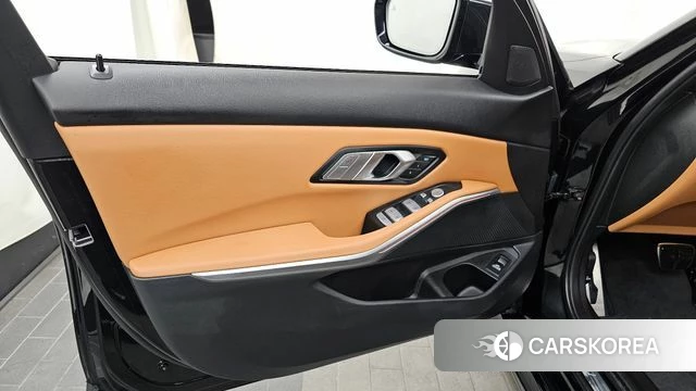 BMW 3 Series (G20) id 4201423 из Кореи 16