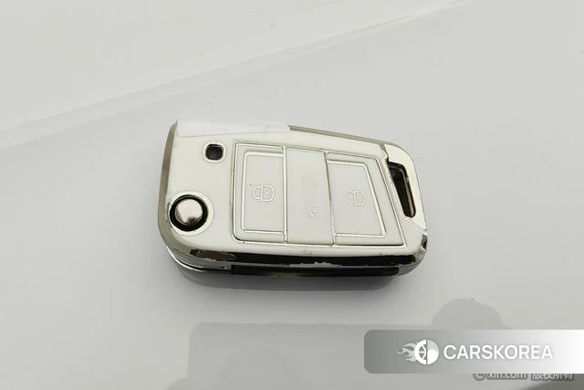 Volkswagen Tiguan L id 4335839 из Китая 16