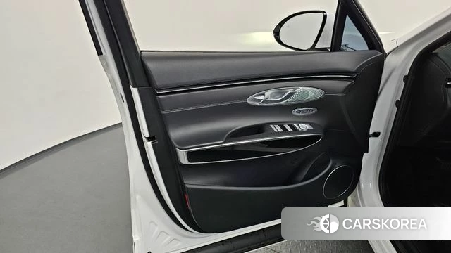 Genesis GV70 id 4282877 из Кореи 16