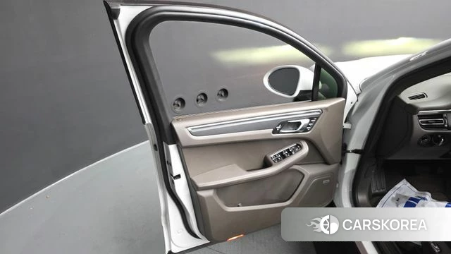 Porsche Macan id 4631946 из Кореи 16
