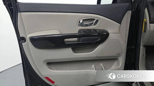 Kia The New Carnival id 4232607 из Кореи 16