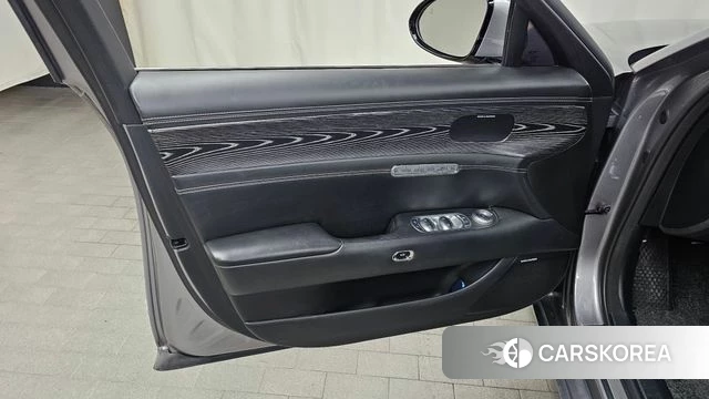 Genesis G90 (RS4) id 4355451 из Кореи 16