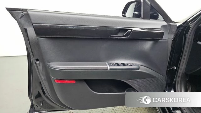 Hyundai Grandeur Hybrid (GN7) id 4540861 из Кореи 16