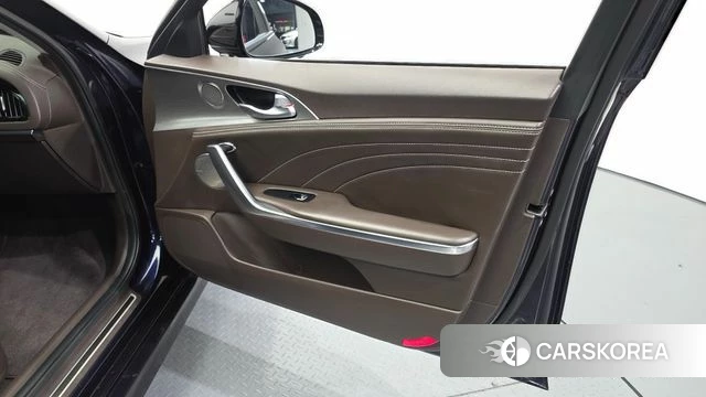 Kia Stinger Meister id 4463928 из Кореи 16