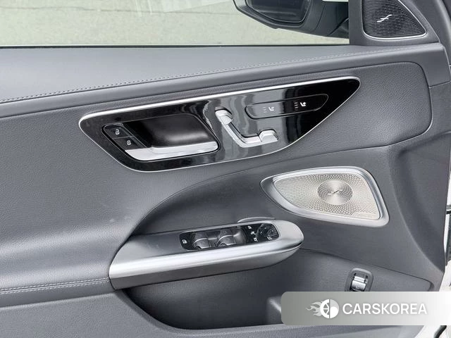 Mercedes-Benz Class C id 4279368 из Китая 16