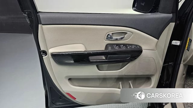 Kia The New Carnival id 4403229 из Кореи 16