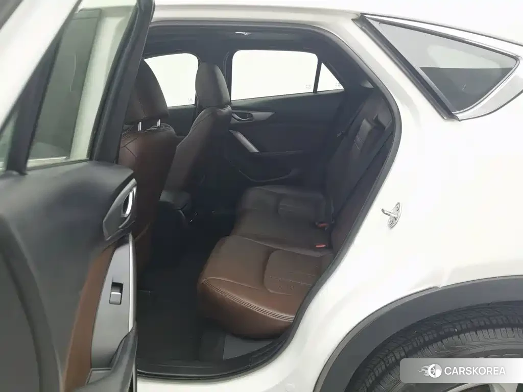 Mazda CX-4 id 4659928 из Китая 16