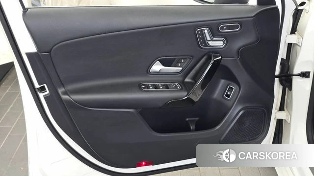 Mercedes-Benz A-Class W177 id 4637684 из Кореи 16