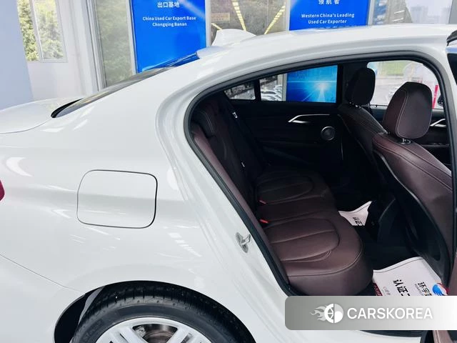BMW 1 series id 4213338 из Китая 16