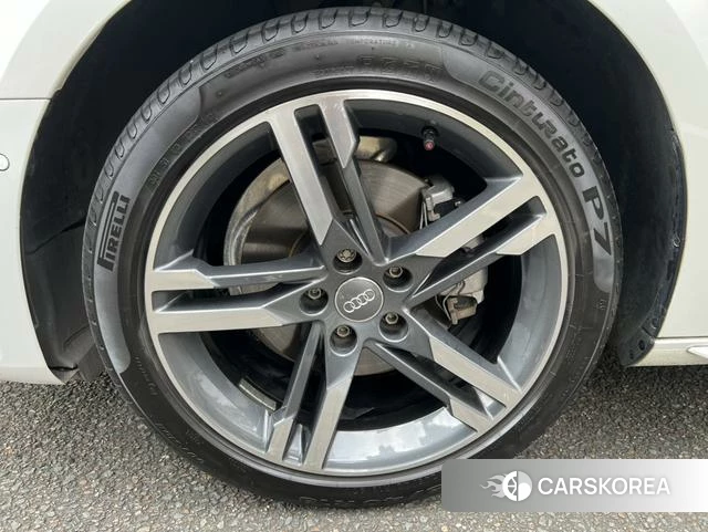 Audi A4L id 4227868 из Китая 16