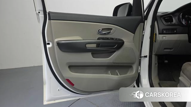 Kia The New Carnival id 4363218 из Кореи 16