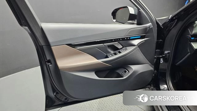 BMW 5 Series (G60) id 4222807 из Кореи 16