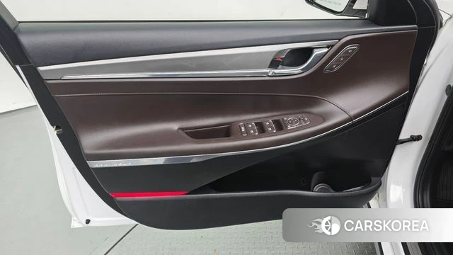 Hyundai The New Grandeur IG Hybrid id 4410530 из Кореи 16