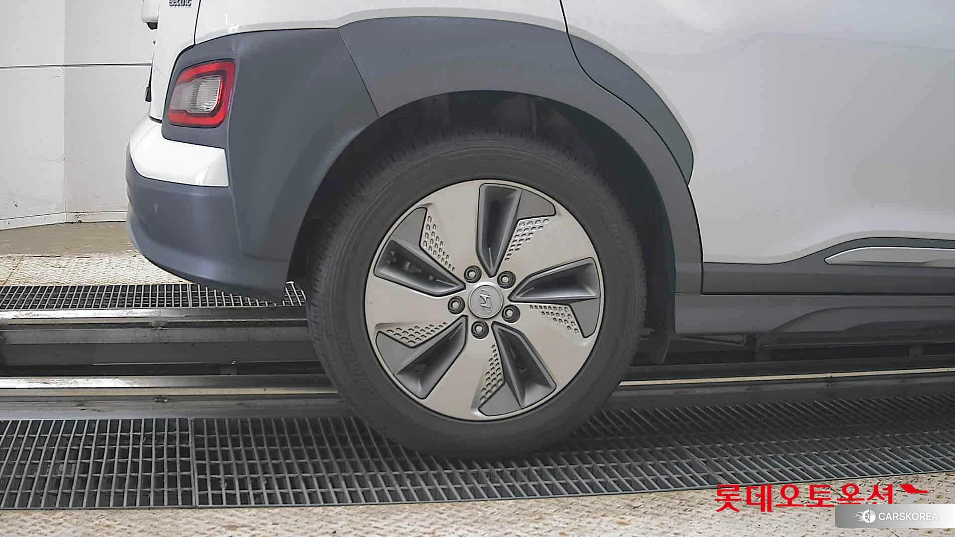 Hyundai KONA Electric id 4674132 из Кореи 16