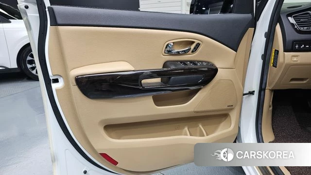 Kia The New Carnival id 4677941 из Кореи 16