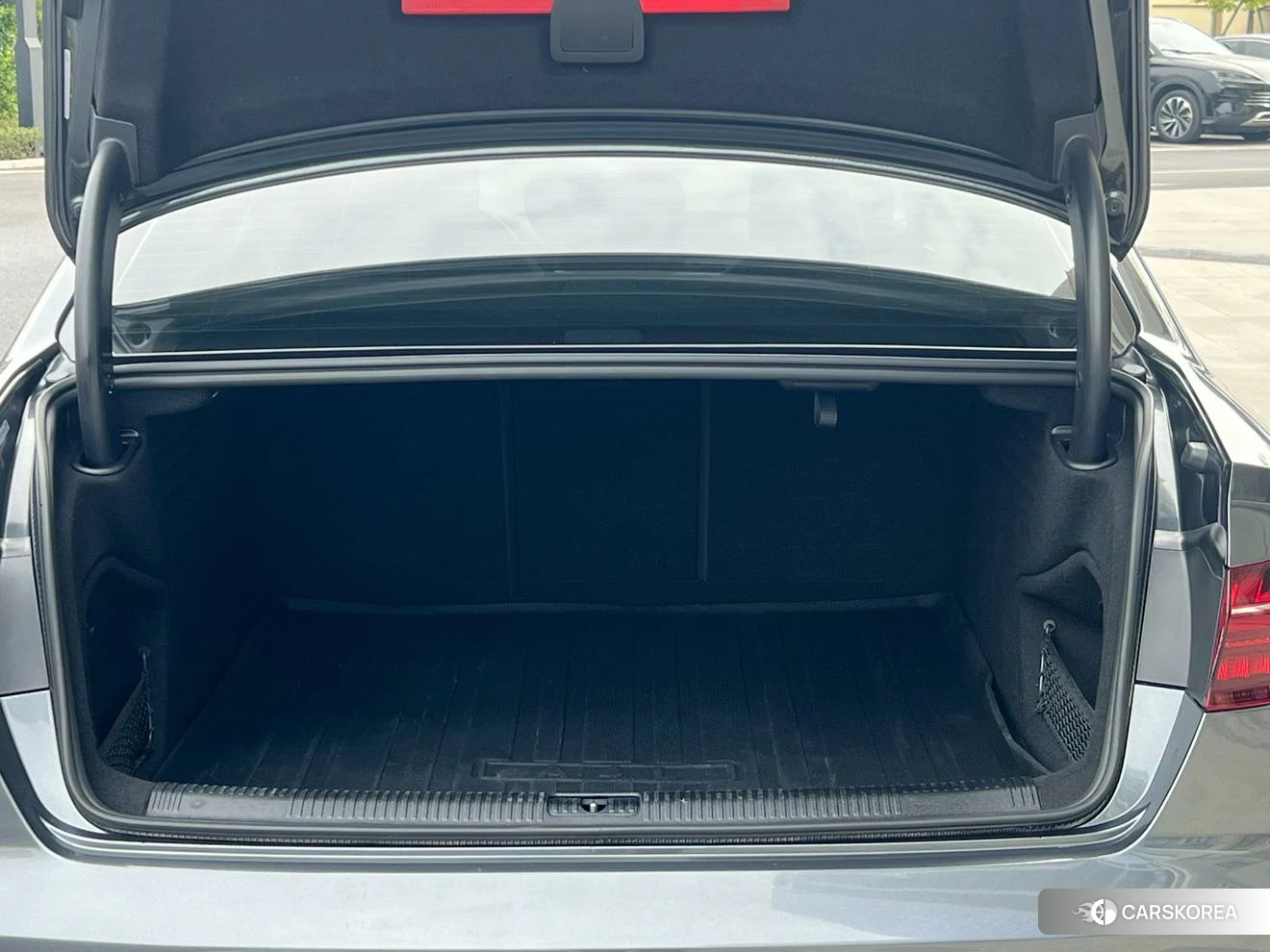 Audi A4L id 4493044 из Китая 16