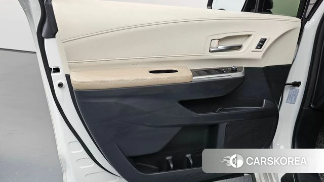 Toyota Sienna 4th Generation id 4692991 из Кореи 16