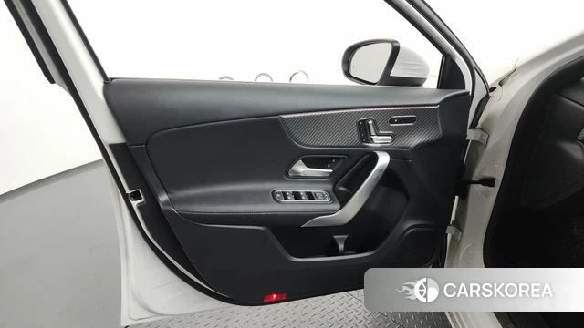 Mercedes-Benz A-Class W177 id 4307980 из Кореи 16