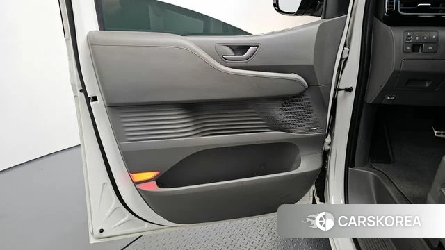 Hyundai Staria id 4383009 из Кореи 16