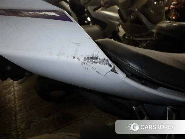 Yamaha YZF-R1 id 4183214 из Японии 16