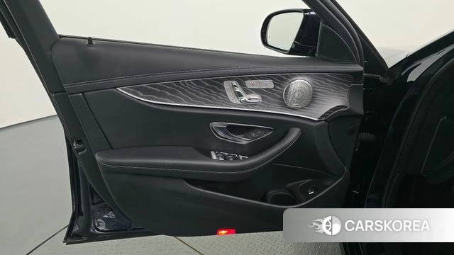 Mercedes-Benz E-Class W213 id 4726249 из Кореи 16