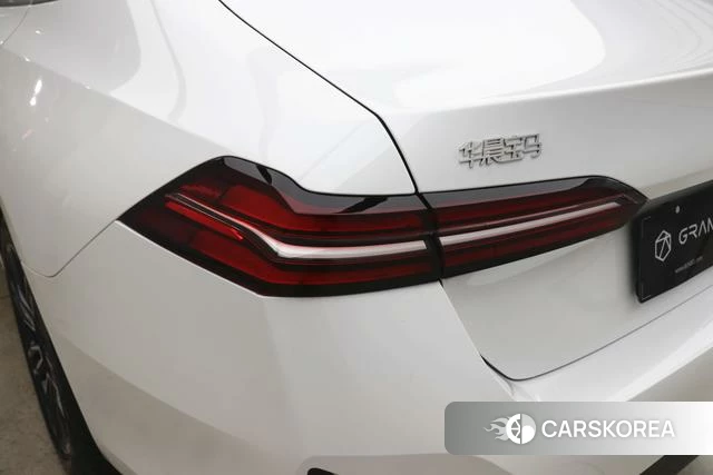 BMW 5 series id 4198976 из Китая 16