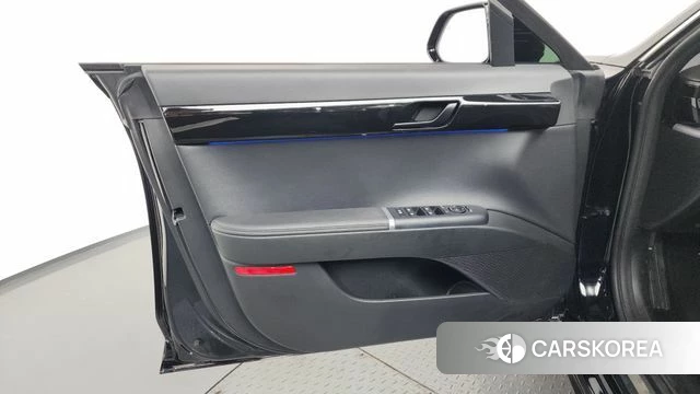 Hyundai Grandeur (GN7) id 4201726 из Кореи 16