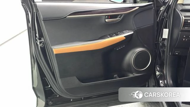 Lexus NX300h id 4624987 из Кореи 16