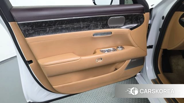 Genesis G90 (RS4) id 4757407 из Кореи 16