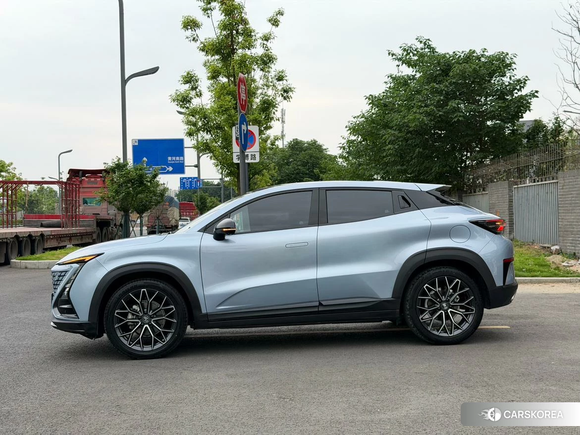 Chang'an UNI-T id 4440352 из Китая 16
