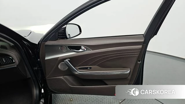 Kia Stinger Meister id 4711878 из Кореи 16