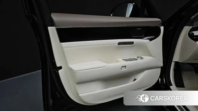 Genesis G90 (RS4) id 4730428 из Кореи 16