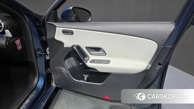 Mercedes-Benz A-Class W177 id 4402915 из Кореи 16