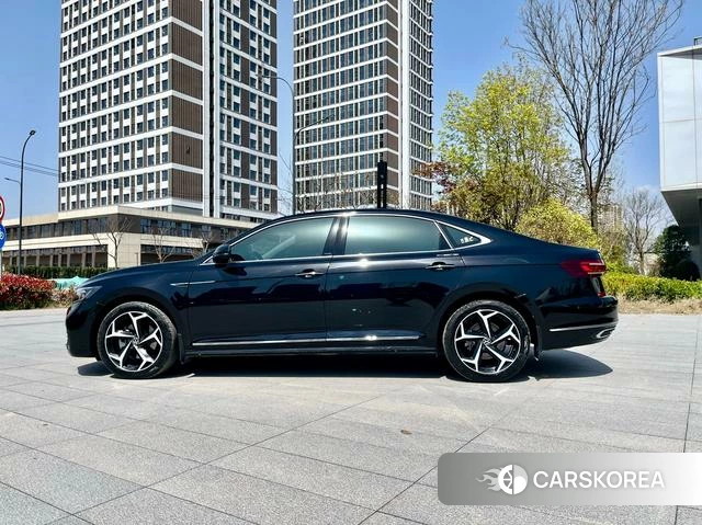 Volkswagen Passat id 4263831 из Китая 16