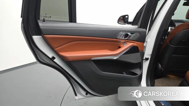 BMW X7 (G07) id 4586626 из Кореи 16