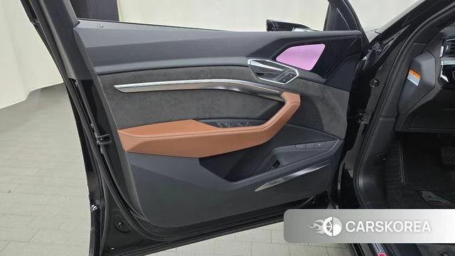 Audi e-Tron id 4231553 из Кореи 16