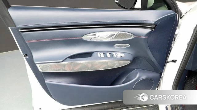 Genesis GV70 id 4383645 из Кореи 16