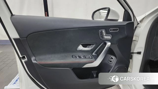 Mercedes-Benz A-Class W177 id 4542572 из Кореи 16