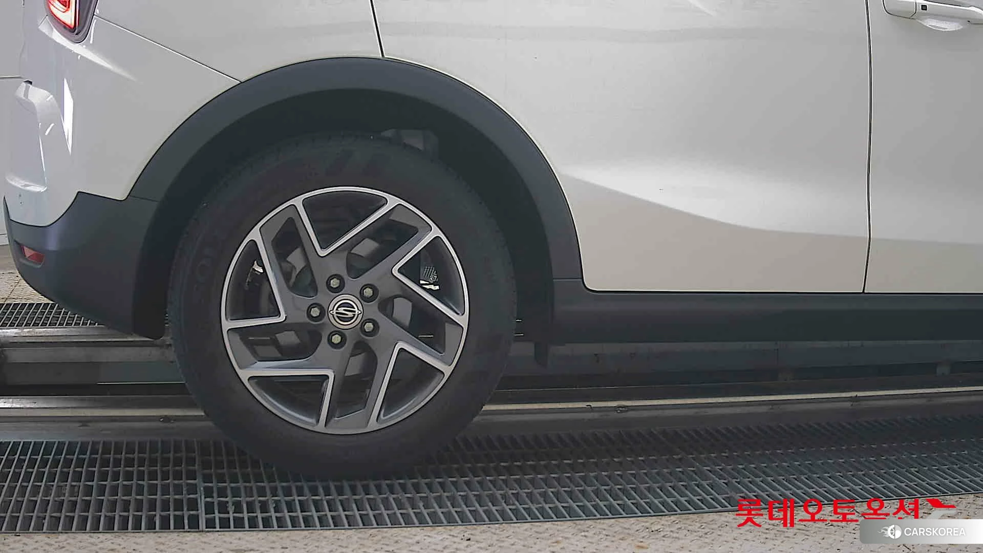 SsangYong Tivoli id 4902605 из Кореи 16