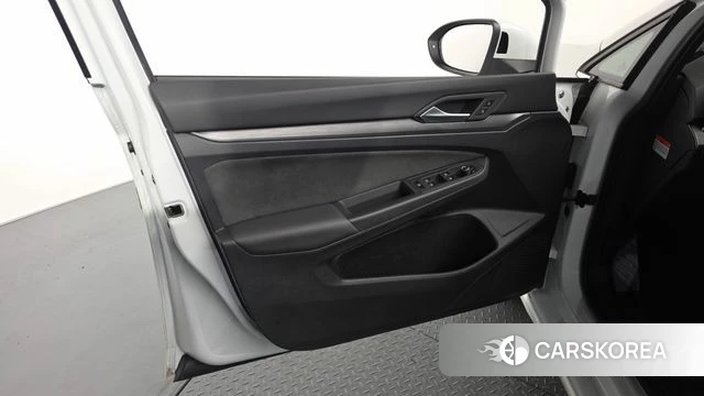 Volkswagen Golf 8th Generation id 4349480 из Кореи 16