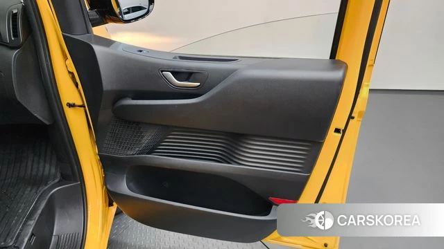 Hyundai Staria id 4456370 из Кореи 16
