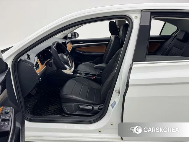 Volkswagen Bora id 4258581 из Китая 16