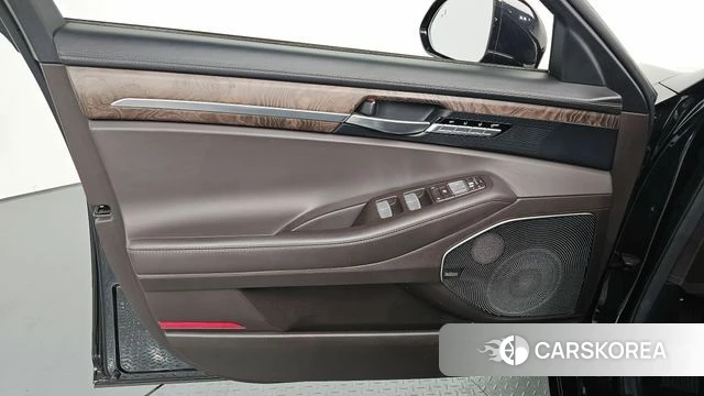 Genesis G90 id 4225435 из Кореи 16