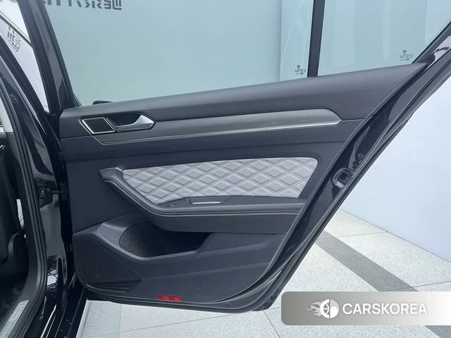 Volkswagen Magotan id 4263113 из Китая 16